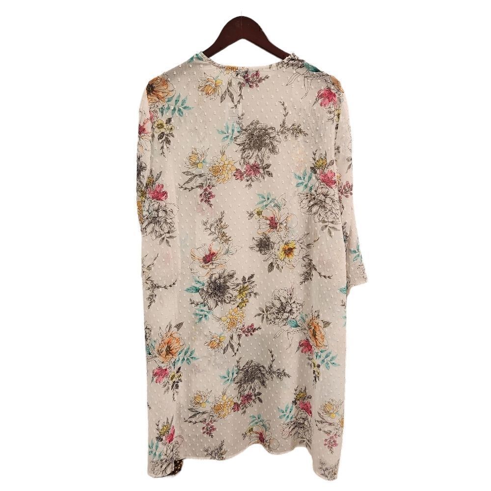 Torrid Women's White Floral Swiss Dot Hi-Low Kimono Size 1/2 - Picture 5 of 10